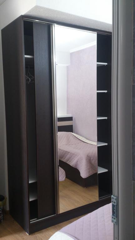 Guest House Madonna Tbilisi Bagian luar foto