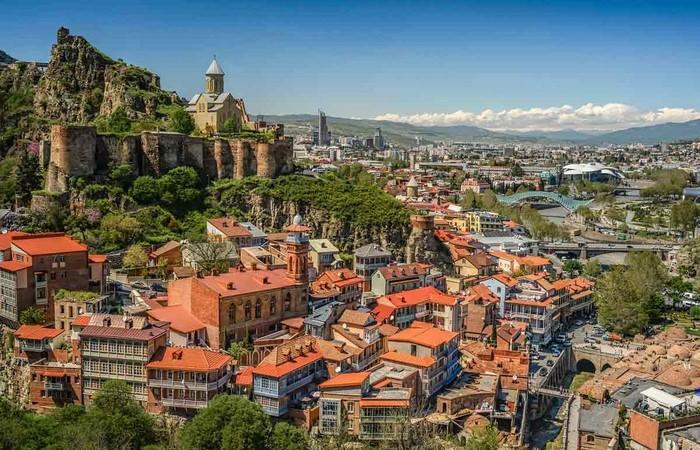 Guest House Madonna Tbilisi Bagian luar foto
